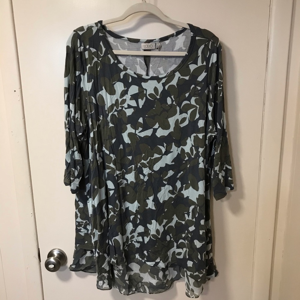 Logo camouflage print green top